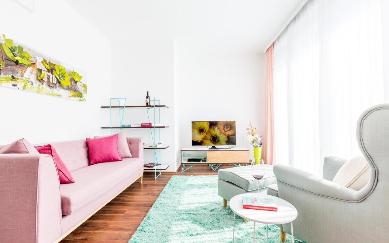 Simtown Suite Apartments Виена Екстериор снимка