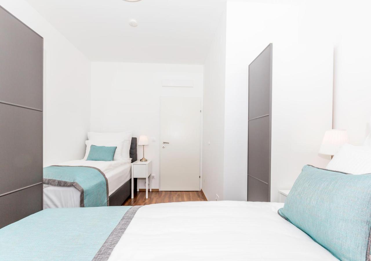 Simtown Suite Apartments Виена Екстериор снимка