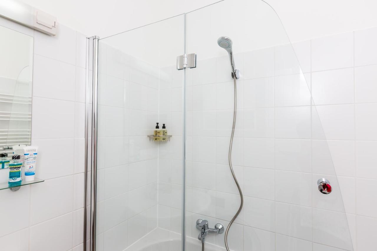 Simtown Suite Apartments Виена Екстериор снимка